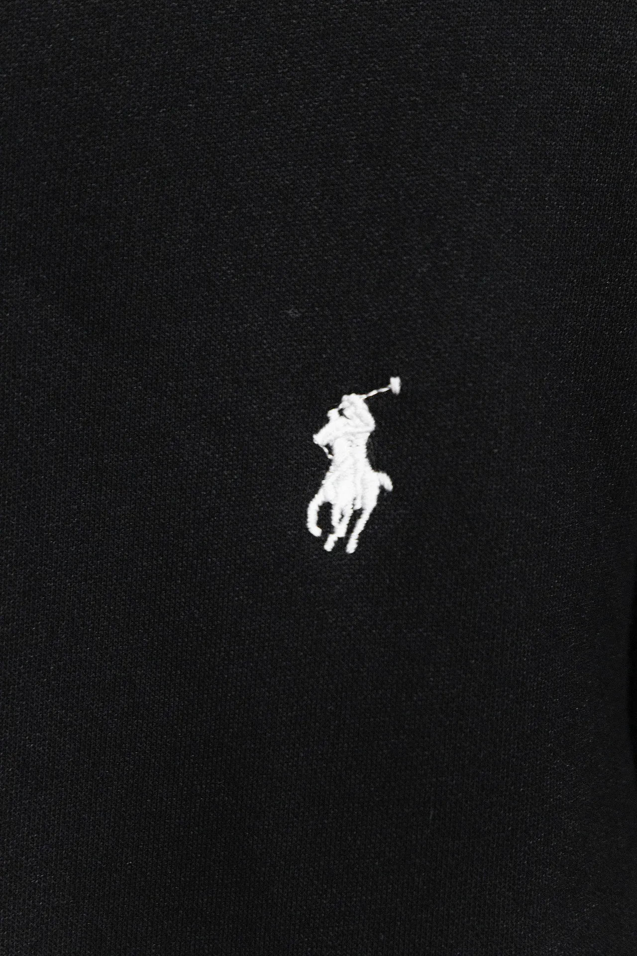 P240 Style No.: Y055 Ralph Lauren/Ralph Lauren pony embroidered zipper cardigan hooded sweatshirt. A one-of-a-kind sweatshirt for autumn and winter is here. You can wear it casually no matter how you wear it! ! This hooded sweatshirt is decorated with the simple style that represents Ralph Lauren and is paired with a pony embroidery pattern, which is three-dimensional and full! The solid color fabric paired with exquisite embroidery instantly sets it off! Hooded sports design, loose and casual fit! The overall texture is very strong! Through the pictures, we can feel the thickness and texture of custom-woven and dyed threads. The workmanship is exquisite. They are shipped from major foreign trade factories. They are all made by masters with many years of experience. Everything is of high standards and requirements! Simple and versatile model ~ Made of imported pique cotton fabric, which is super delicate and soft, close to the body without being tied. All fabrics and accessories are original custom-made and of high quality! Perfectly reflects the brand’s sense of superiority! Standard cut, comfortable stretch, unrestricted movement! Highly practical, high-end and classy! Versatile style ~ can be paired with jeans or jogging pants. Ideal for transitioning from your morning commute to weekend events! Tag, hanging particles, washed, packaging bag, full set of accessories, very good-looking, super exquisite workmanship, size: S-XL, color: navy, black, gray
